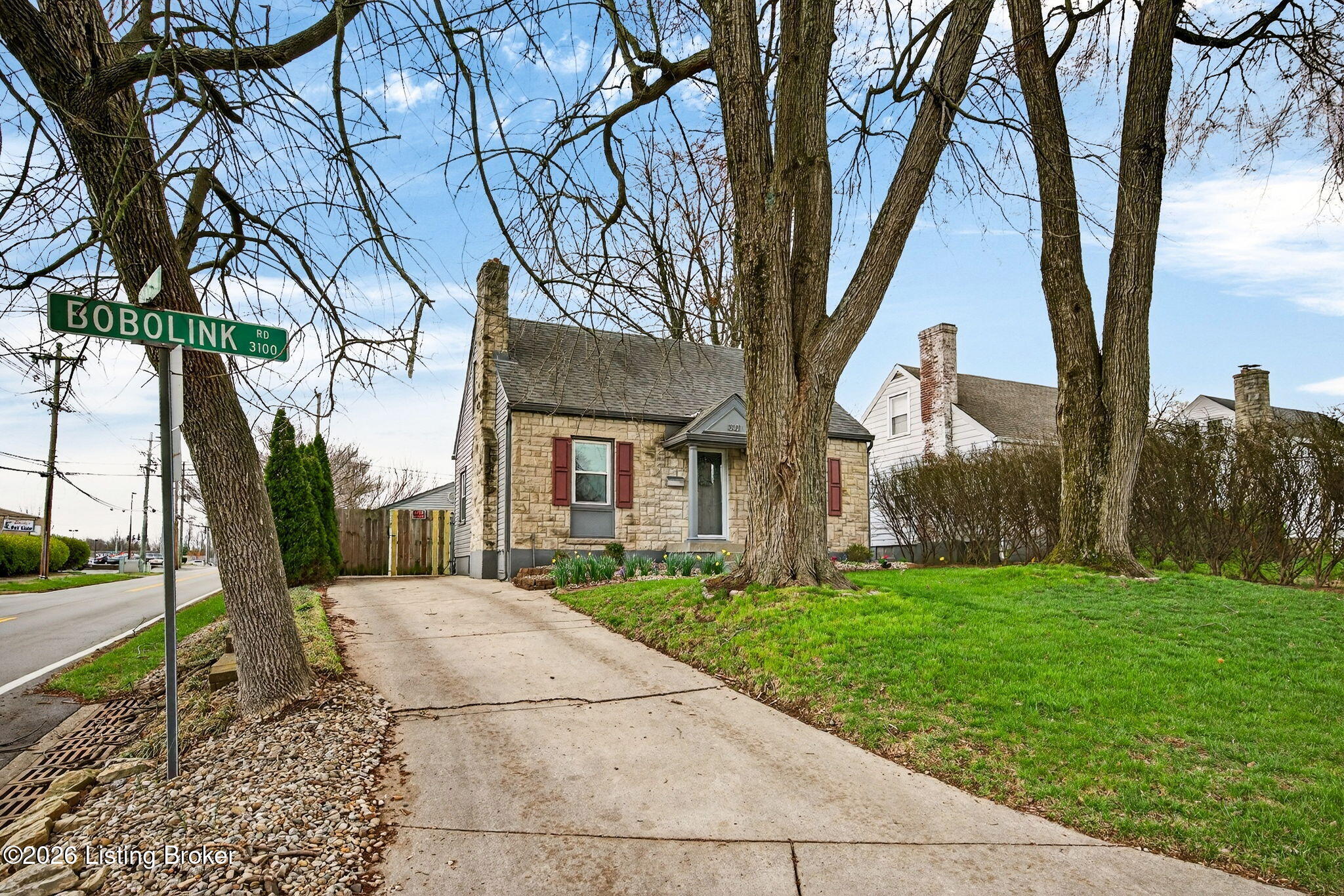 3101 Bobolink Road Louisville, KY 40213 - Photo 54 of 57 Prime location near Audubon Park, George Rogers Clark Park, Creason Park, St. X High School, The Louisville Zoo, and with easy access to I-64