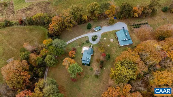 $1,400,000 | 325 Old Roseland Road, Roseland, VA 22967
