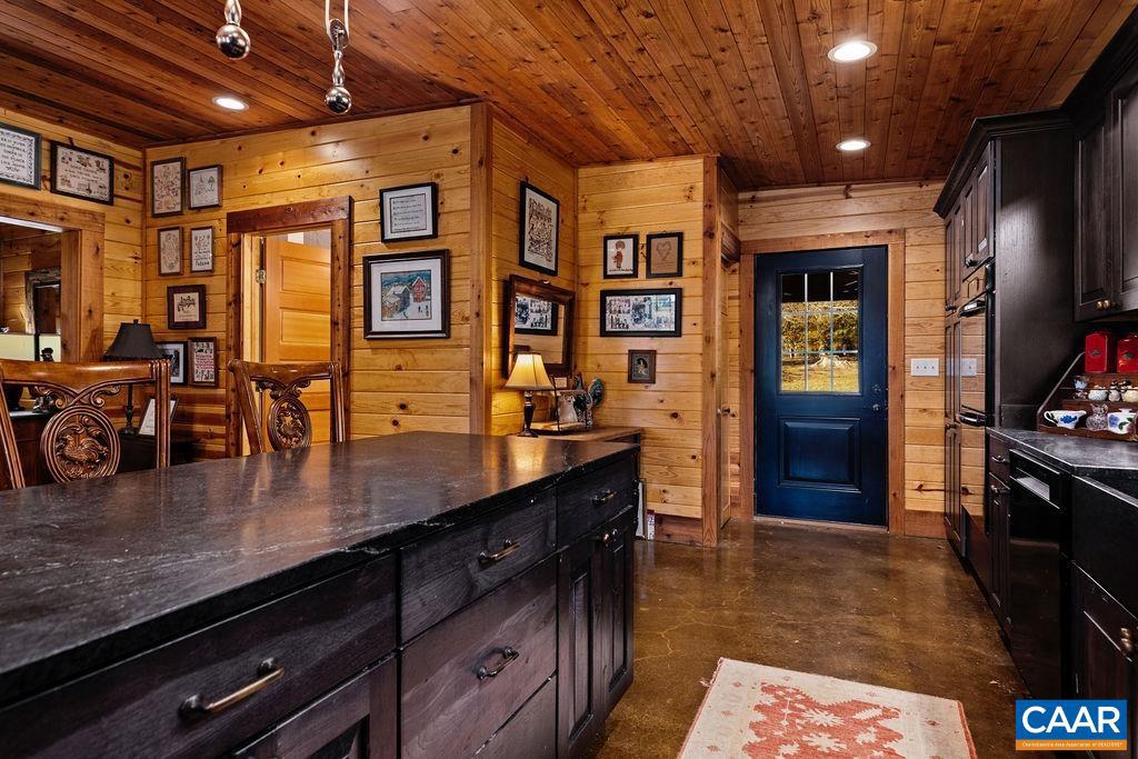 325 Old Roseland Road Roseland, VA 22967 - Photo 45 of 69