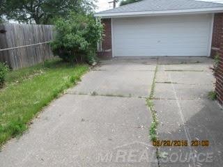32022 Kelly Road Roseville, MI 48066 - Photo 8 of 9