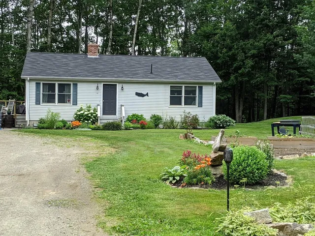 $359,900 | 10 Lewis Way, Phippsburg, ME 04562