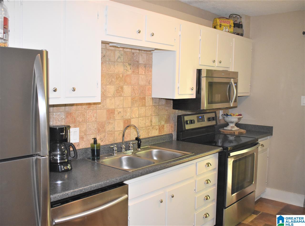 3429 Sandner Court, Unit A Birmingham, AL 35209 - Photo 2 of 29