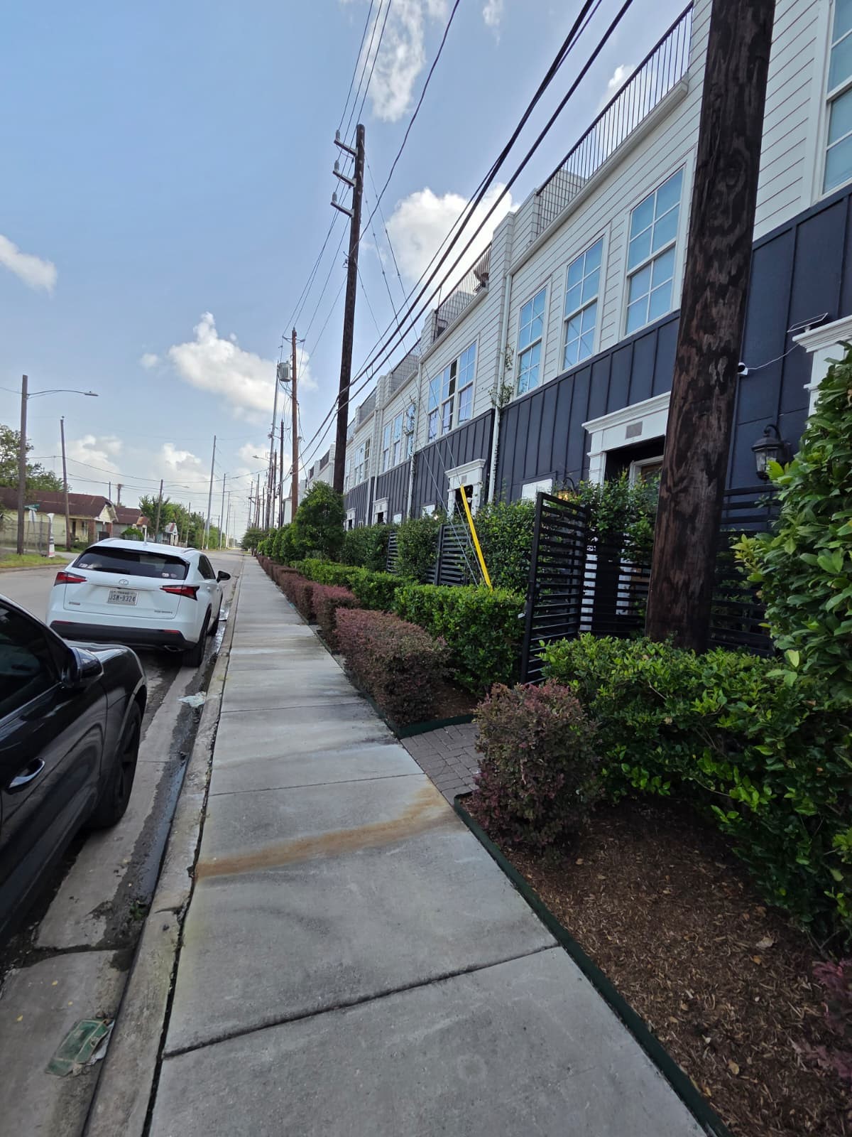 815 Bringhurst Street Houston, TX 77020 - Photo 2 of 19 STREET VIEW