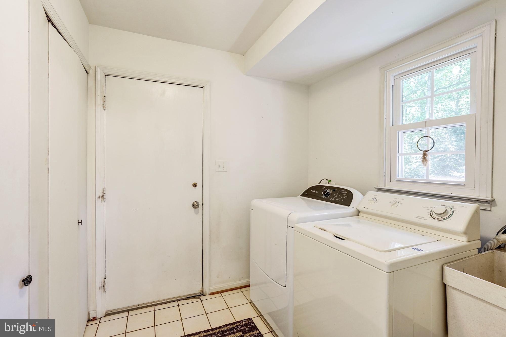 11521 Running Cedar Road Reston, VA 20191 - Photo 13 of 30 Interior (General)