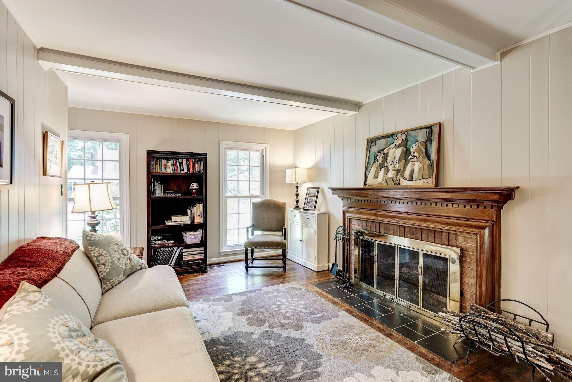 11521 Running Cedar Road Reston, VA 20191 - Photo 14 of 30 Family Room