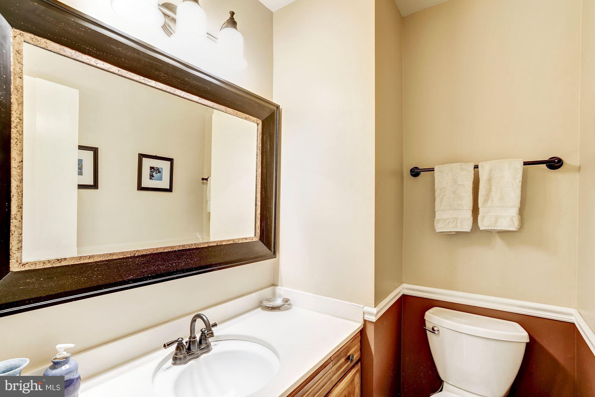11521 Running Cedar Road Reston, VA 20191 - Photo 16 of 30 Bath