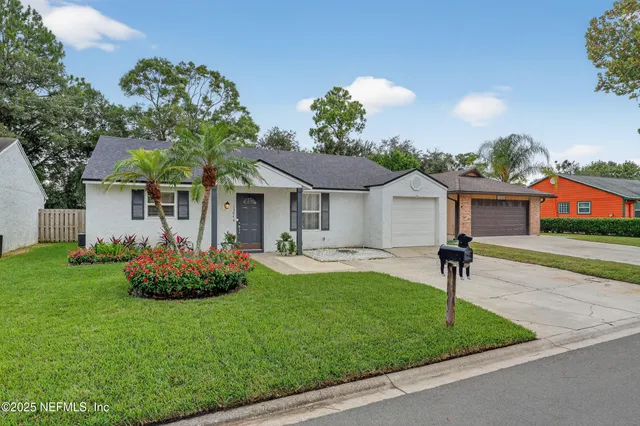 $540,000 | 13046 Twin Pines Circle South, Jacksonville, FL 32246