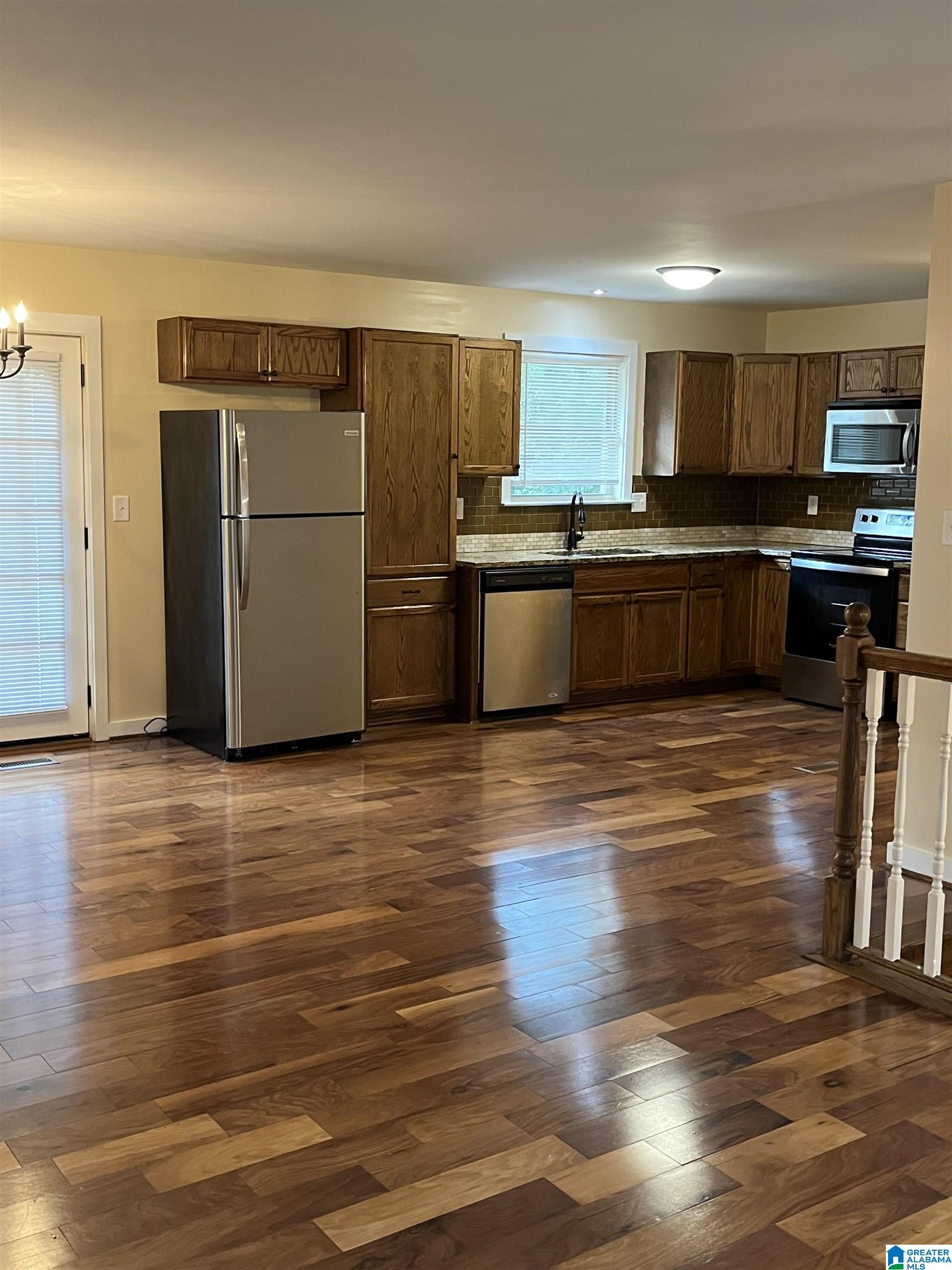 317 13th Way Pleasant Grove, AL 35127 - Photo 5 of 24