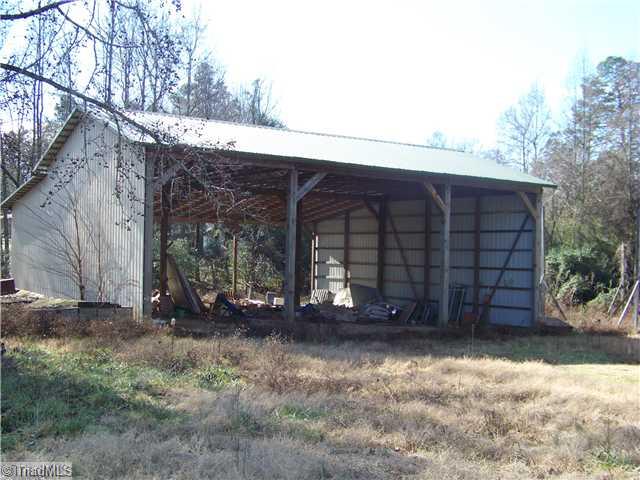 4709 Endwell Road Gibsonville, NC 27249 - Photo 11 of 12 Shop/Service Bay(s).