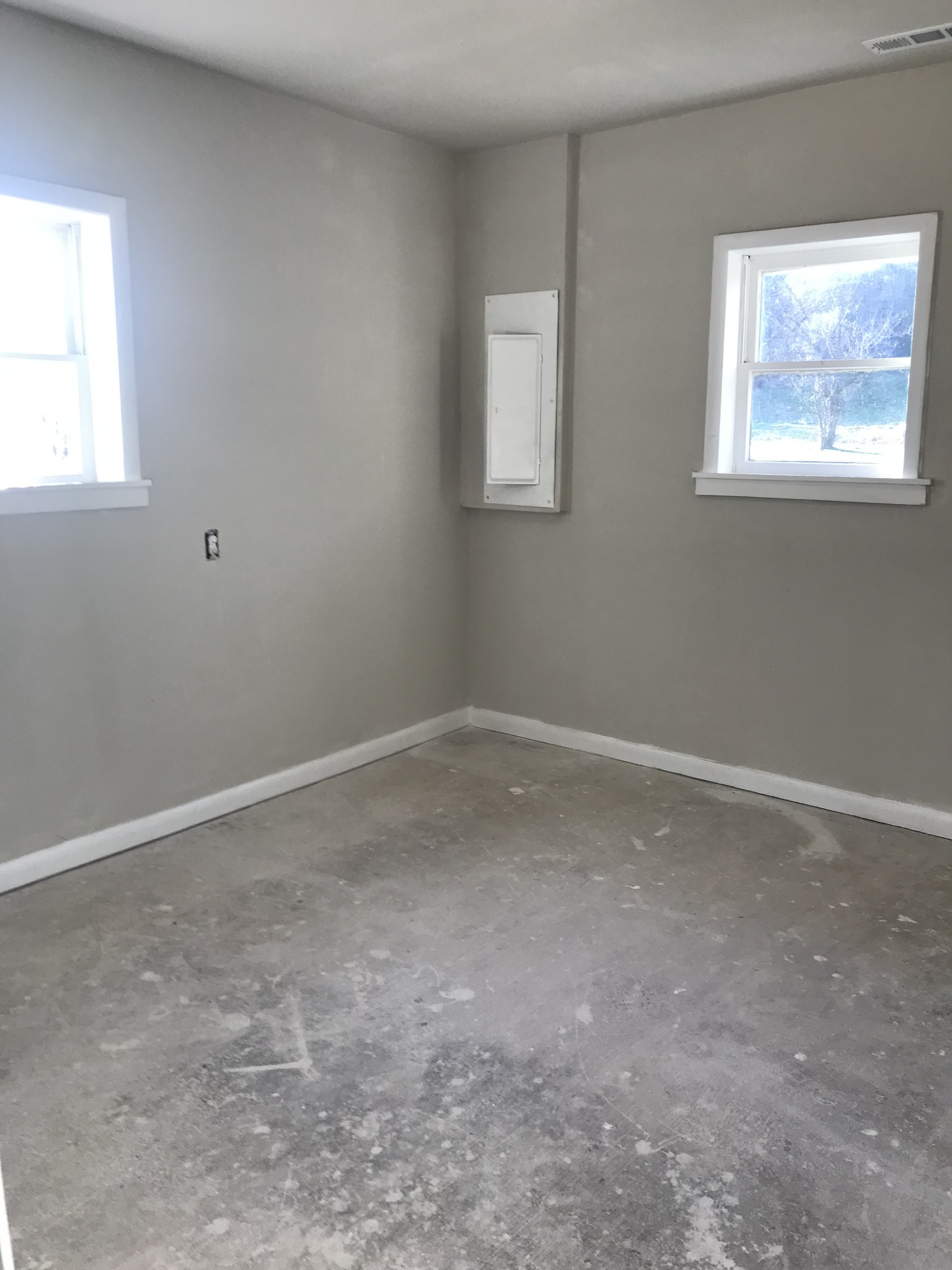 165 Ben Johnson Road Pulaski, TN 38478 - Photo 23 of 33 an empty room with windows
