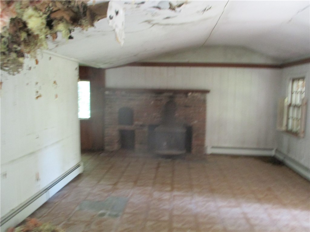 500 Trimtown Road Scituate, RI 02857 - Photo 3 of 21