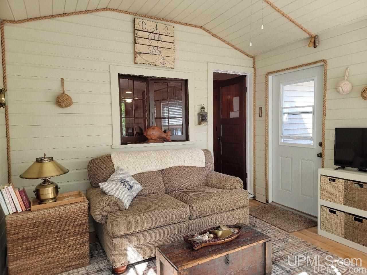 834 West Gulliver Lake Road Gulliver, MI 49840 - Photo 10 of 31 Gallery Image 10