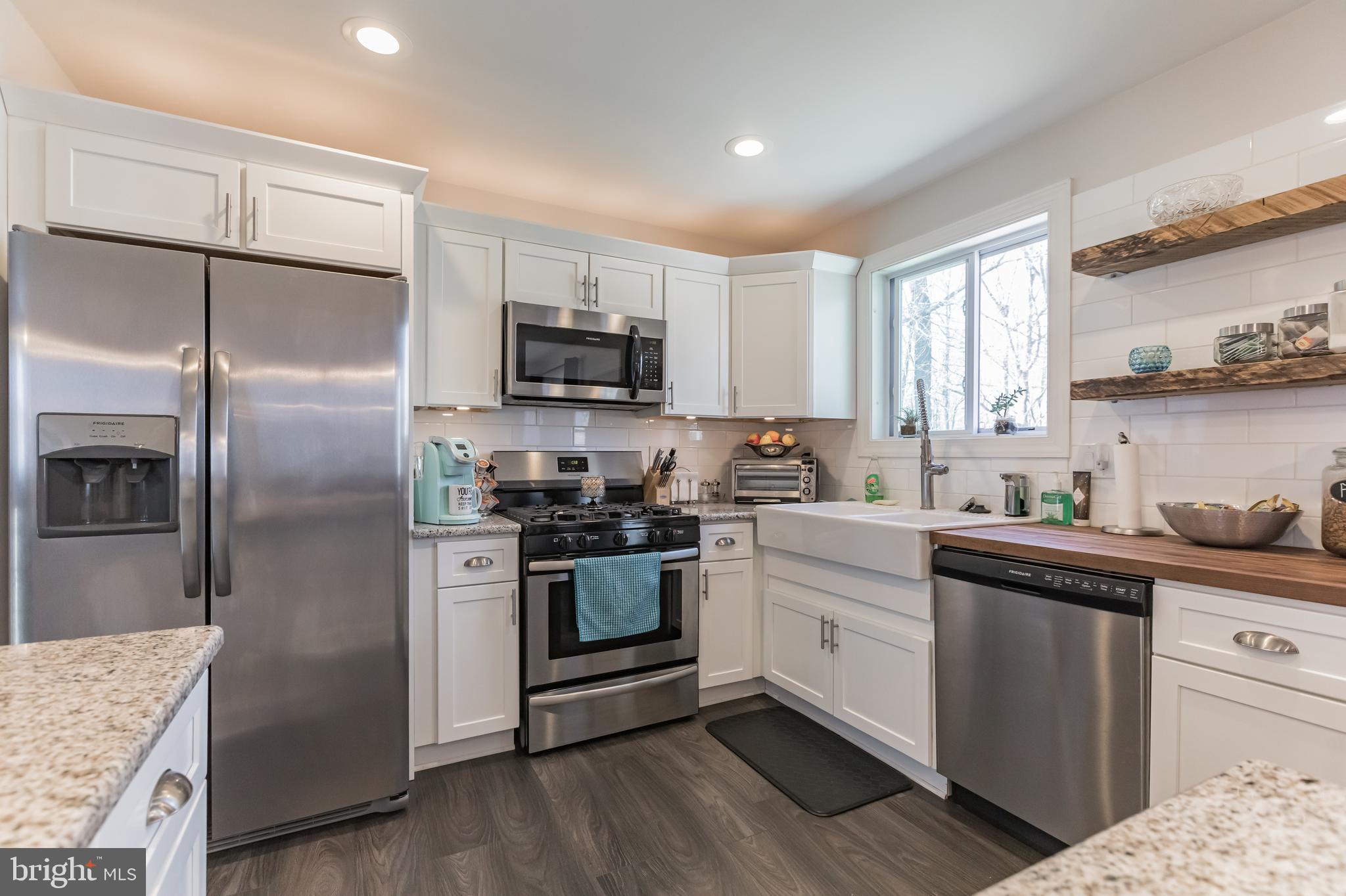 64 Estates Road Pine Hill, NJ 08021 - Photo 11 of 32