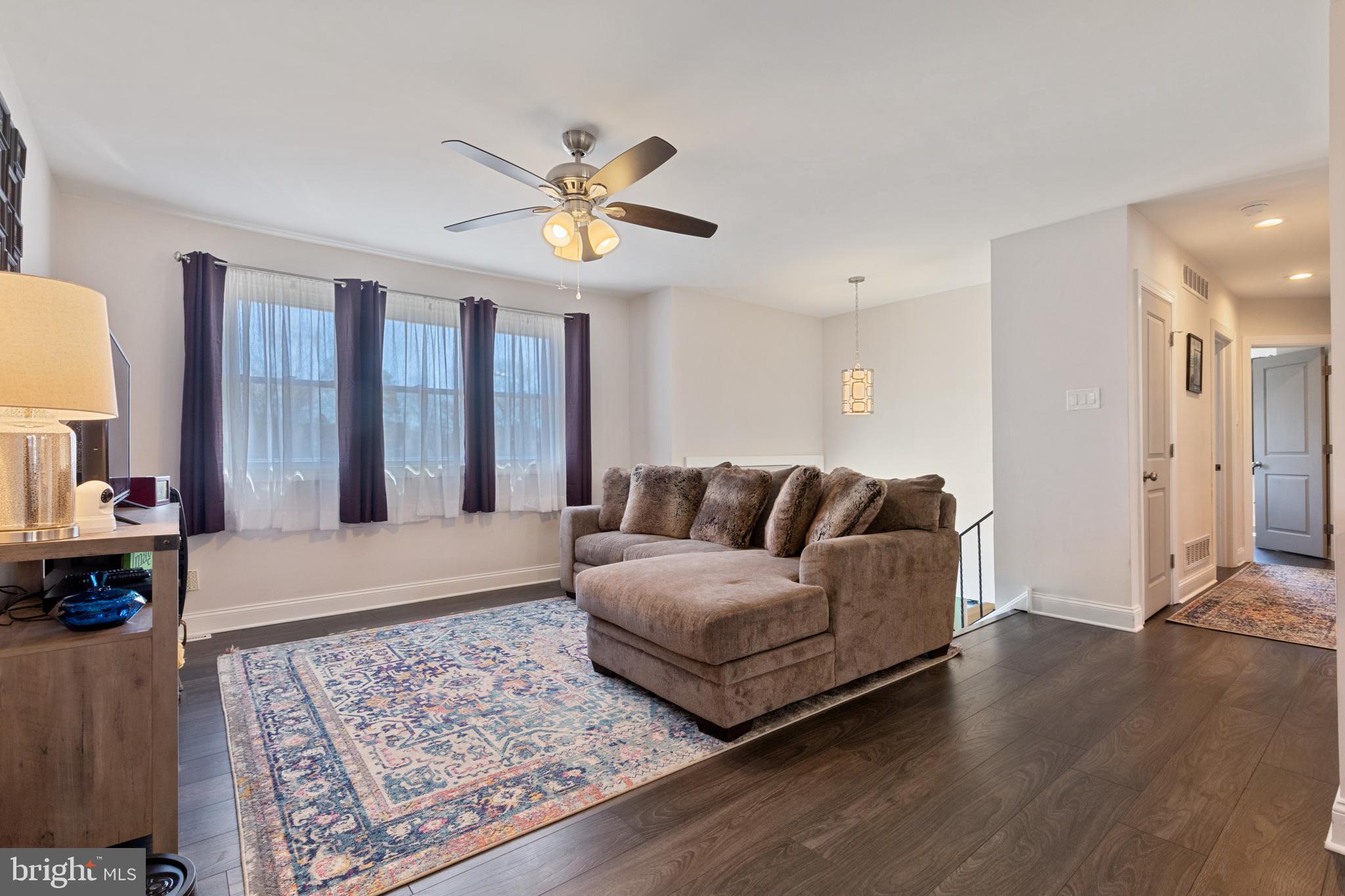 64 Estates Road Pine Hill, NJ 08021 - Photo 4 of 32
