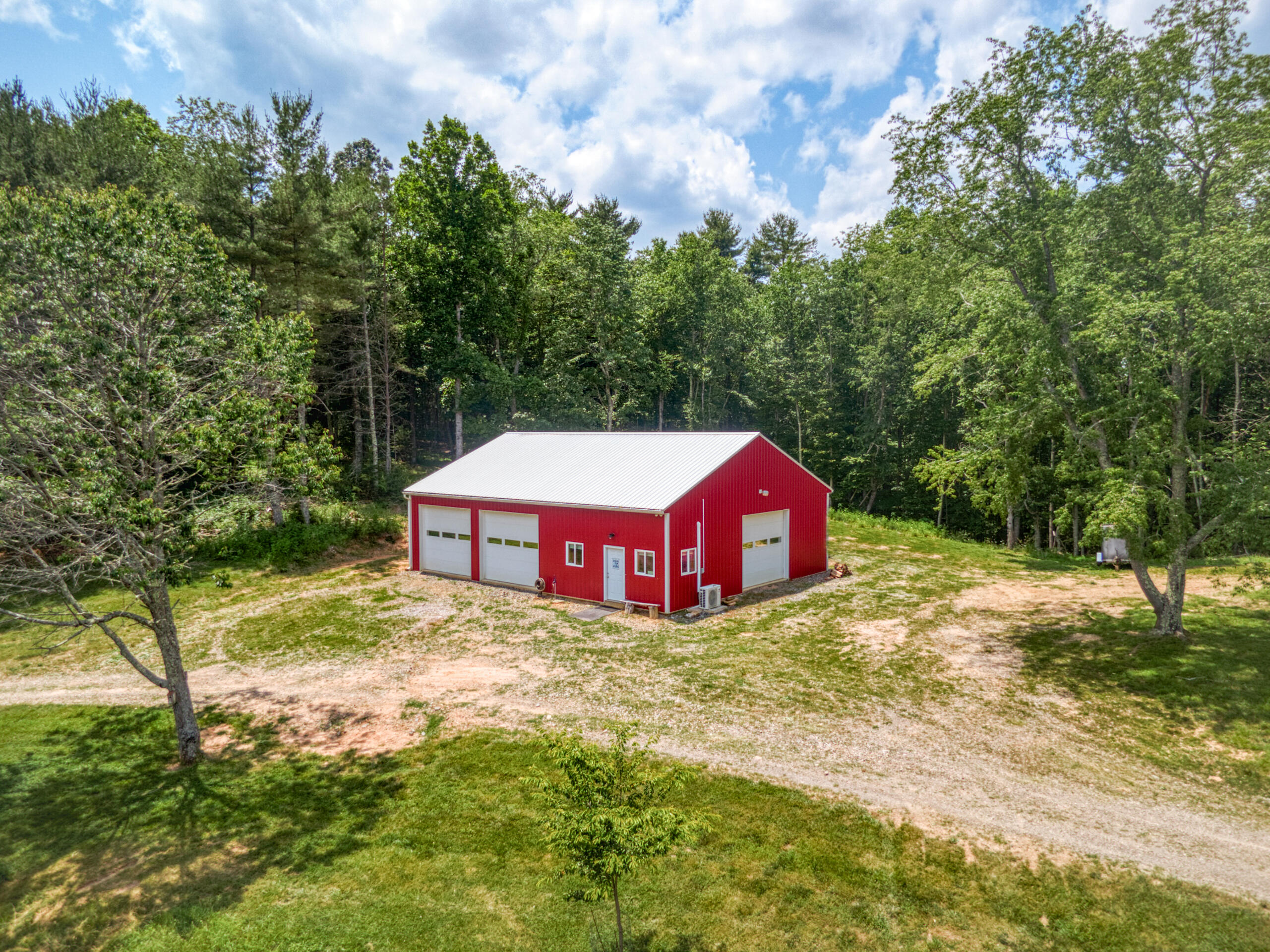3177 Windsong Road Hiwassee, VA 24347 - Photo 30 of 72 3177-Windsong-Rd-Allisonia_23-23