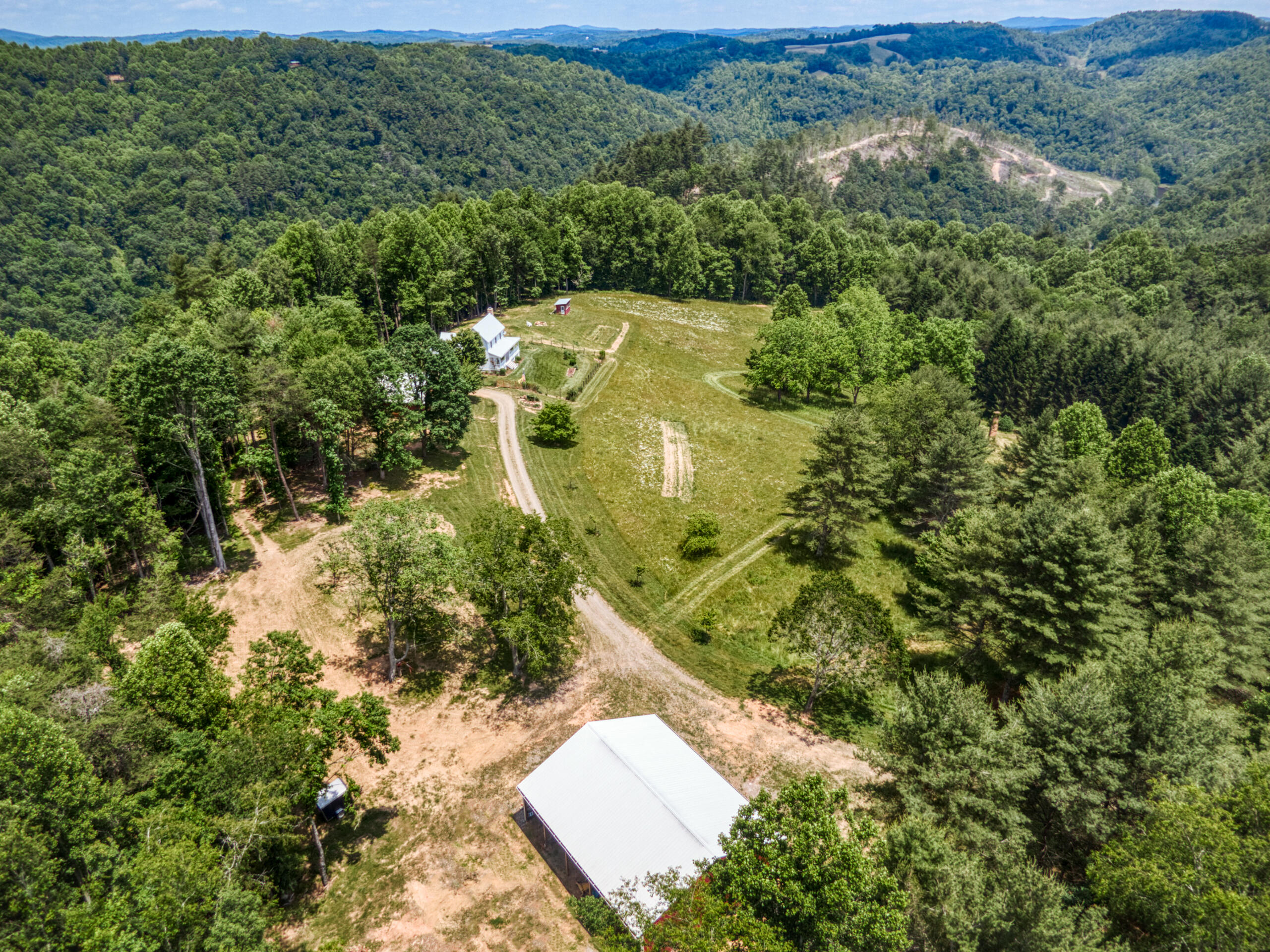3177 Windsong Road Hiwassee, VA 24347 - Photo 52 of 72 3177-Windsong-Rd-Allisonia_15-15