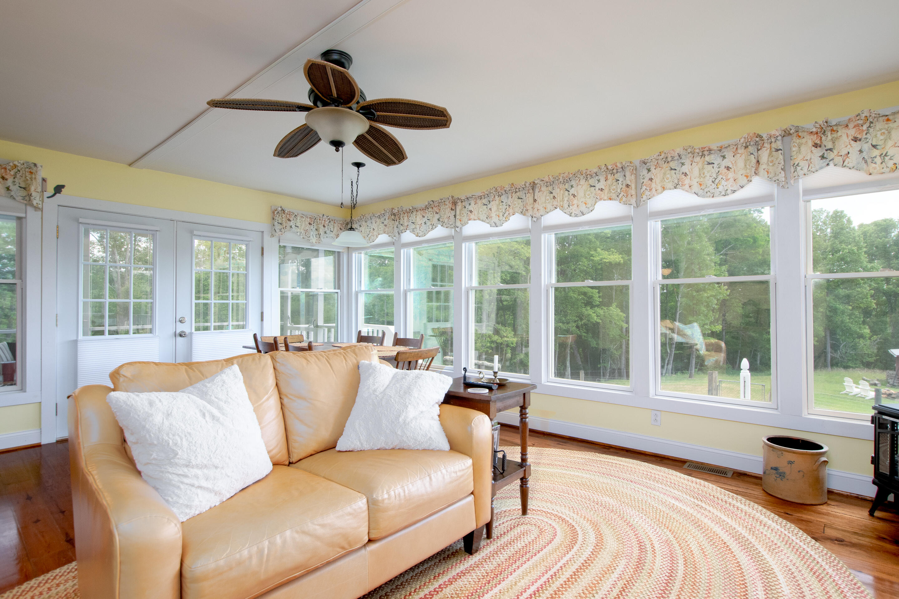 3177 Windsong Road Hiwassee, VA 24347 - Photo 9 of 72 3177-Windsong-Rd-Allisonia-Interior-11
