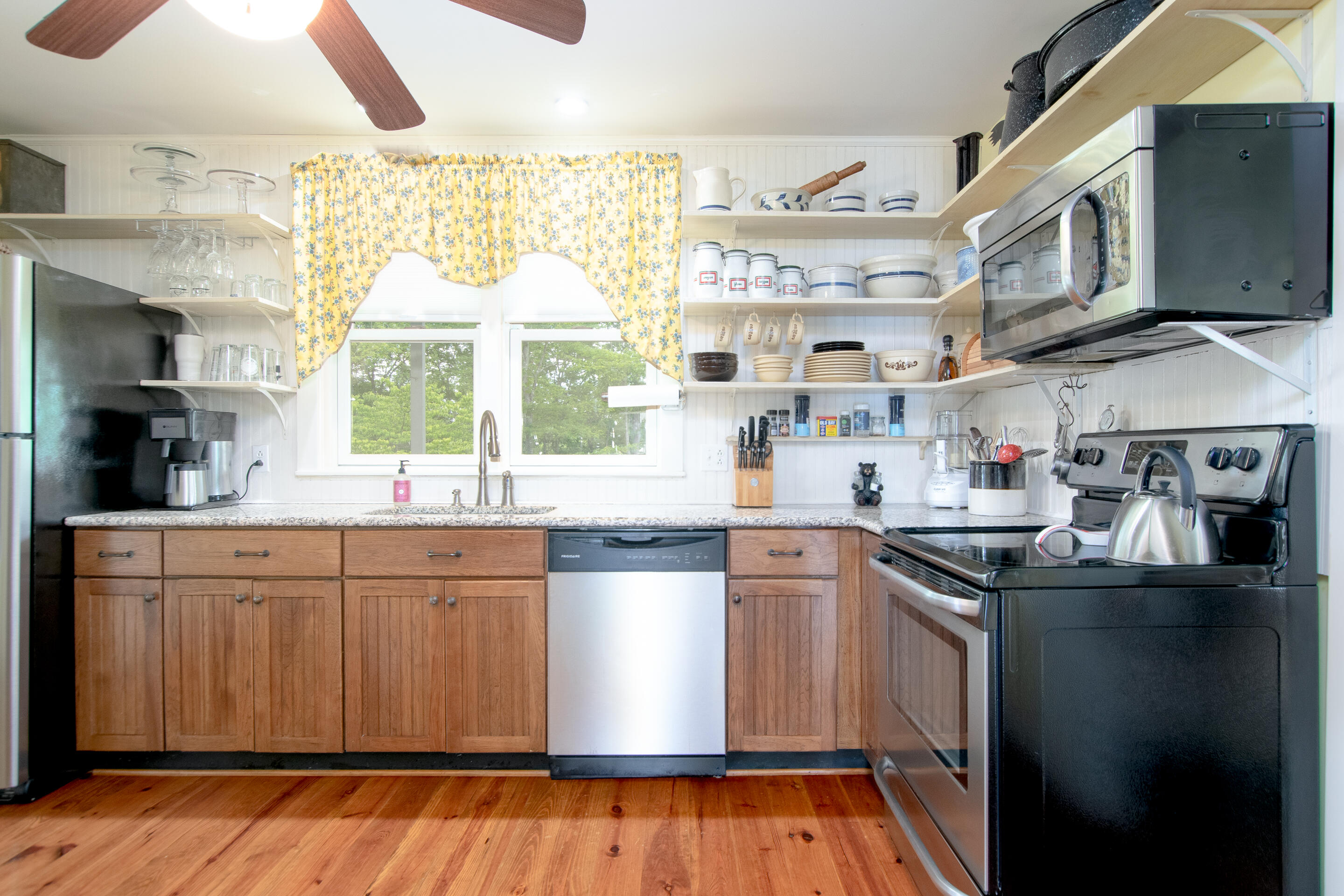 3177 Windsong Road Hiwassee, VA 24347 - Photo 10 of 72 3177-Windsong-Rd-Allisonia-Interior-13