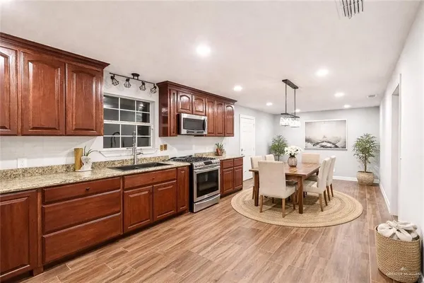 $1,600 | 134 West Daffodil Avenue, Pharr, TX 78577