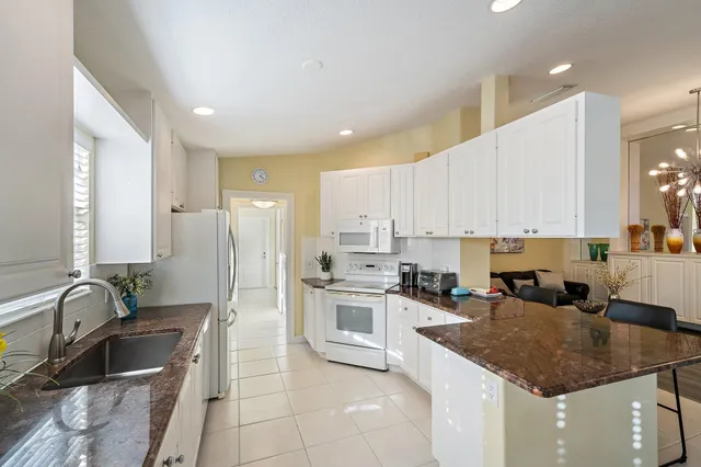 $525,000 | 8991 Southeast Eldorado Way, Hobe Sound, FL 33455