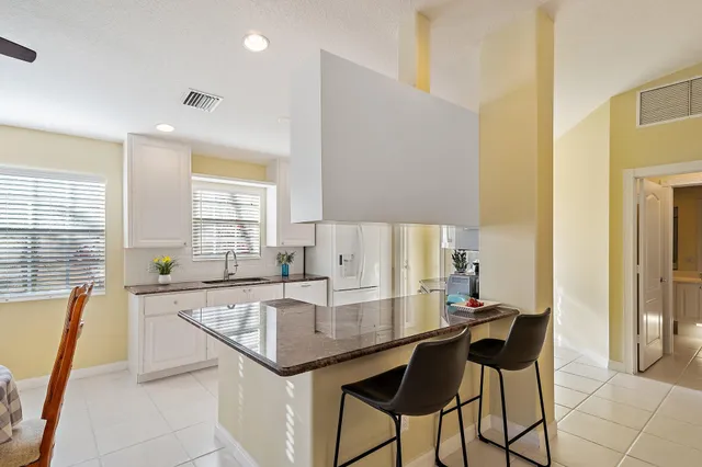 $525,000 | 8991 Southeast Eldorado Way, Hobe Sound, FL 33455