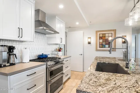 $1,250,000 | 7117 East Rancho Vista Drive, Unit 4011, Scottsdale, AZ 85251