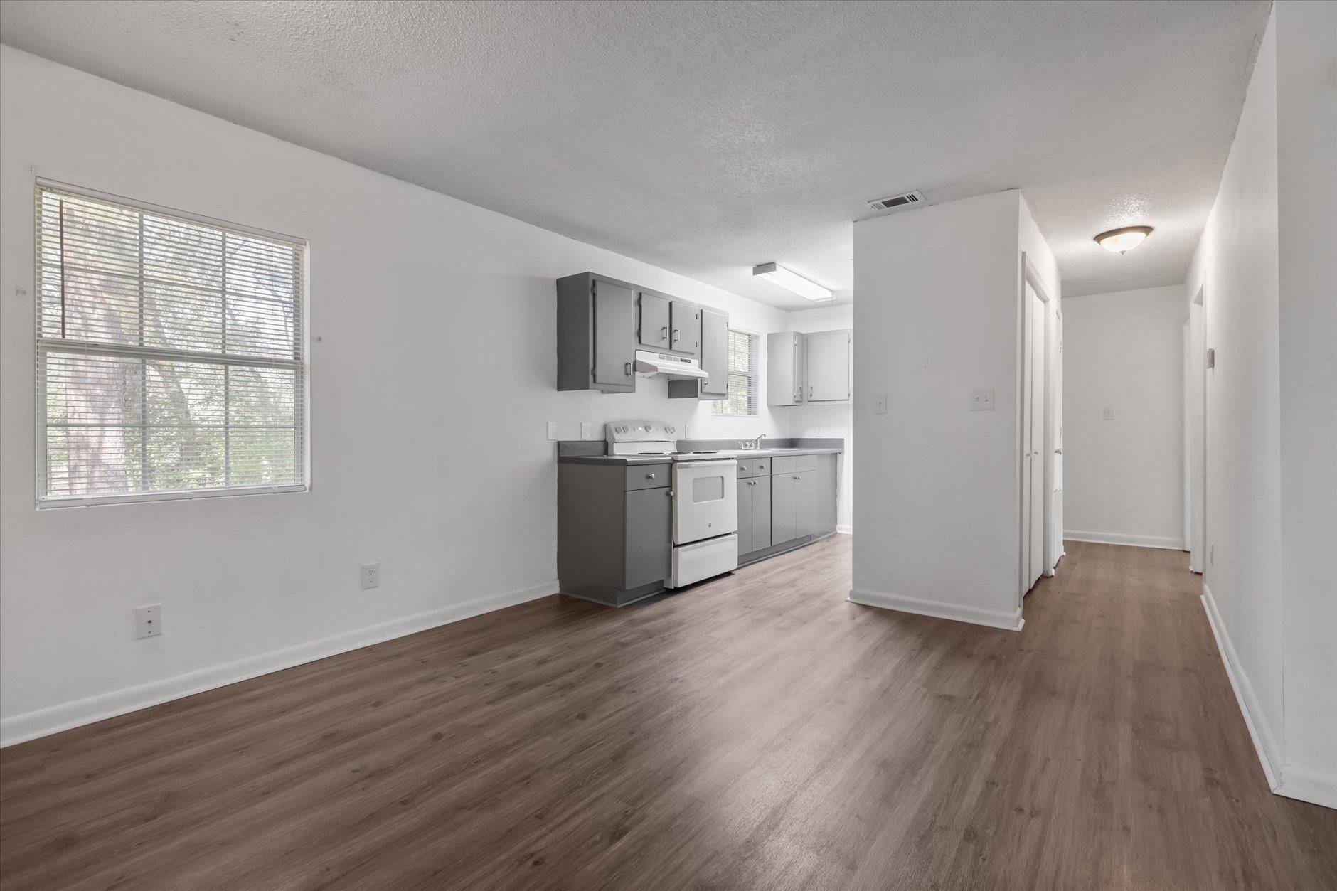 851 Maple Street, Unit 8 Chattahoochee, FL 32324 - Photo 11 of 27