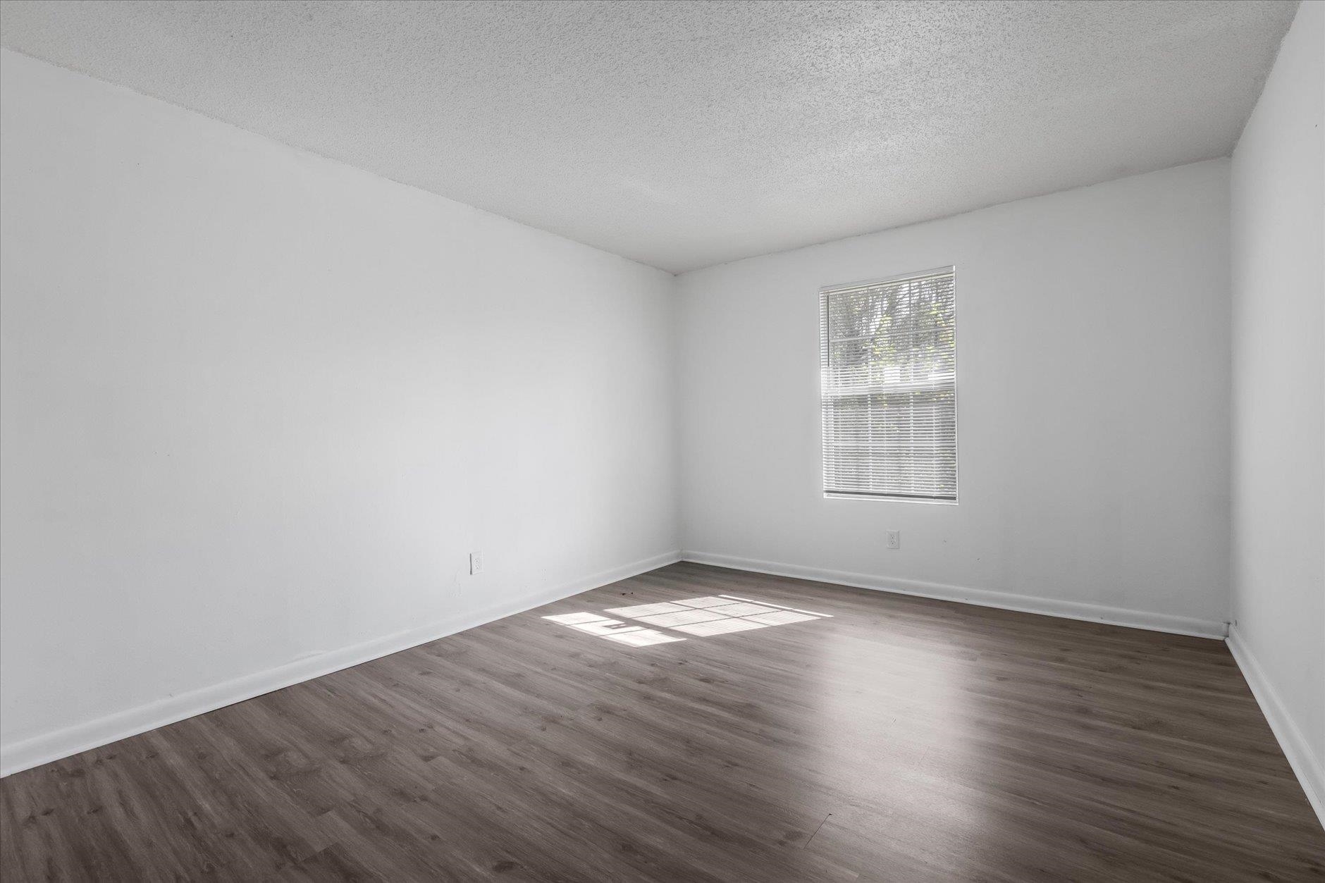 851 Maple Street, Unit 8 Chattahoochee, FL 32324 - Photo 13 of 27