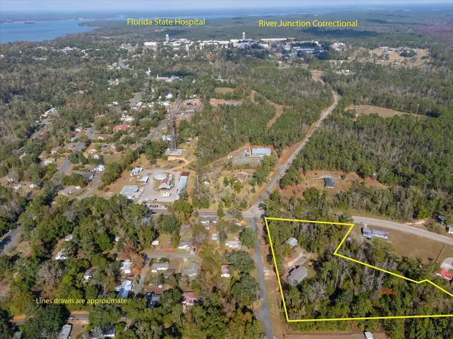 $629,000 | 851 Maple Street, Unit 8, Chattahoochee, FL 32324