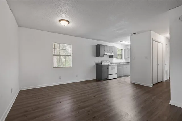 $629,000 | 851 Maple Street, Unit 8, Chattahoochee, FL 32324