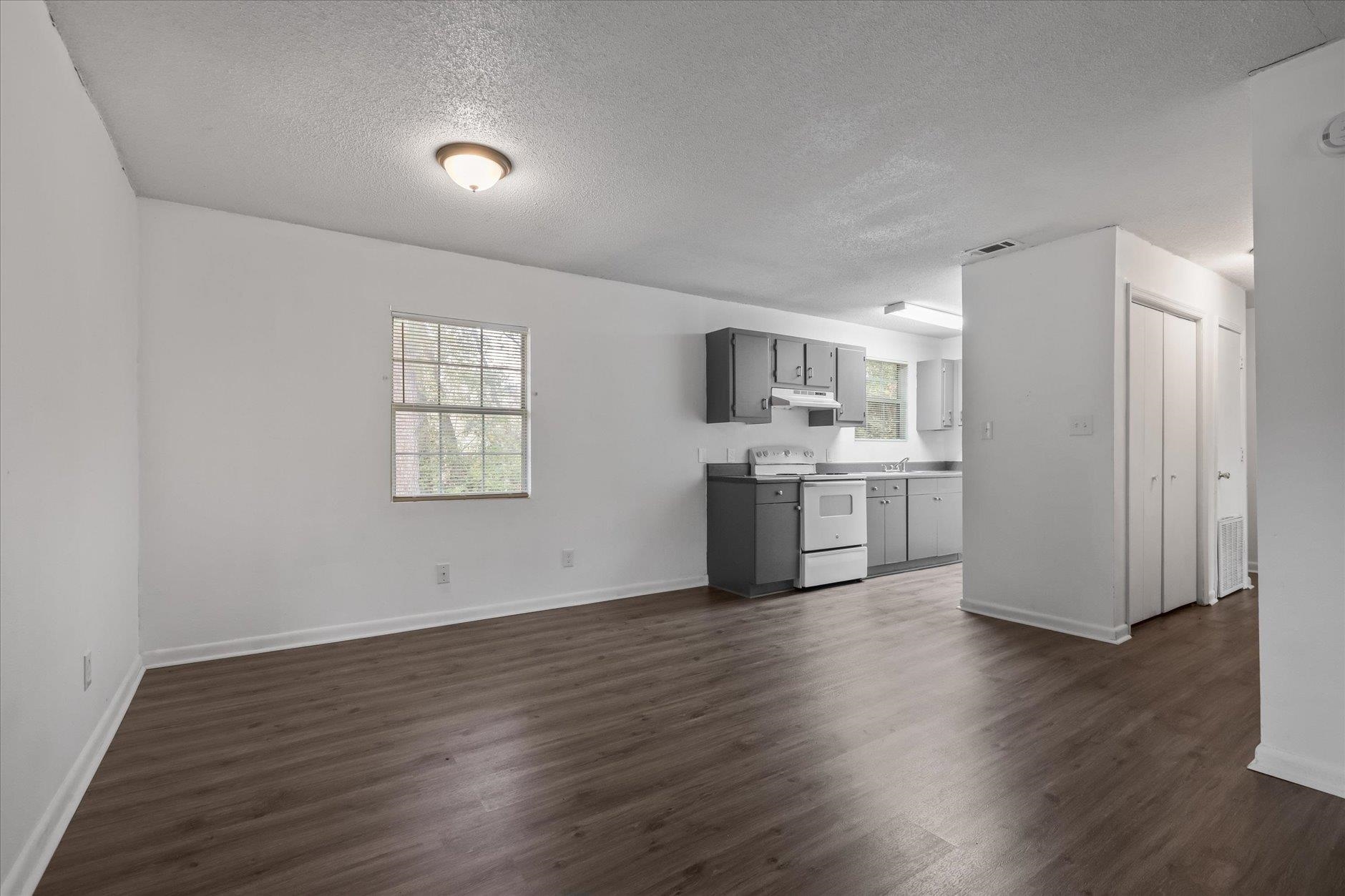 851 Maple Street, Unit 8 Chattahoochee, FL 32324 - Photo 6 of 27