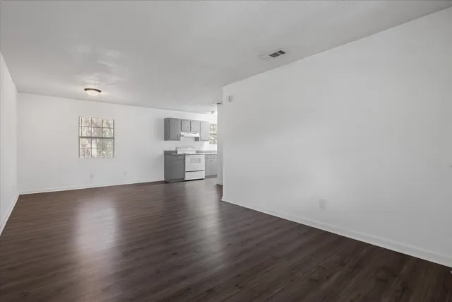 $629,000 | 851 Maple Street, Unit 8, Chattahoochee, FL 32324