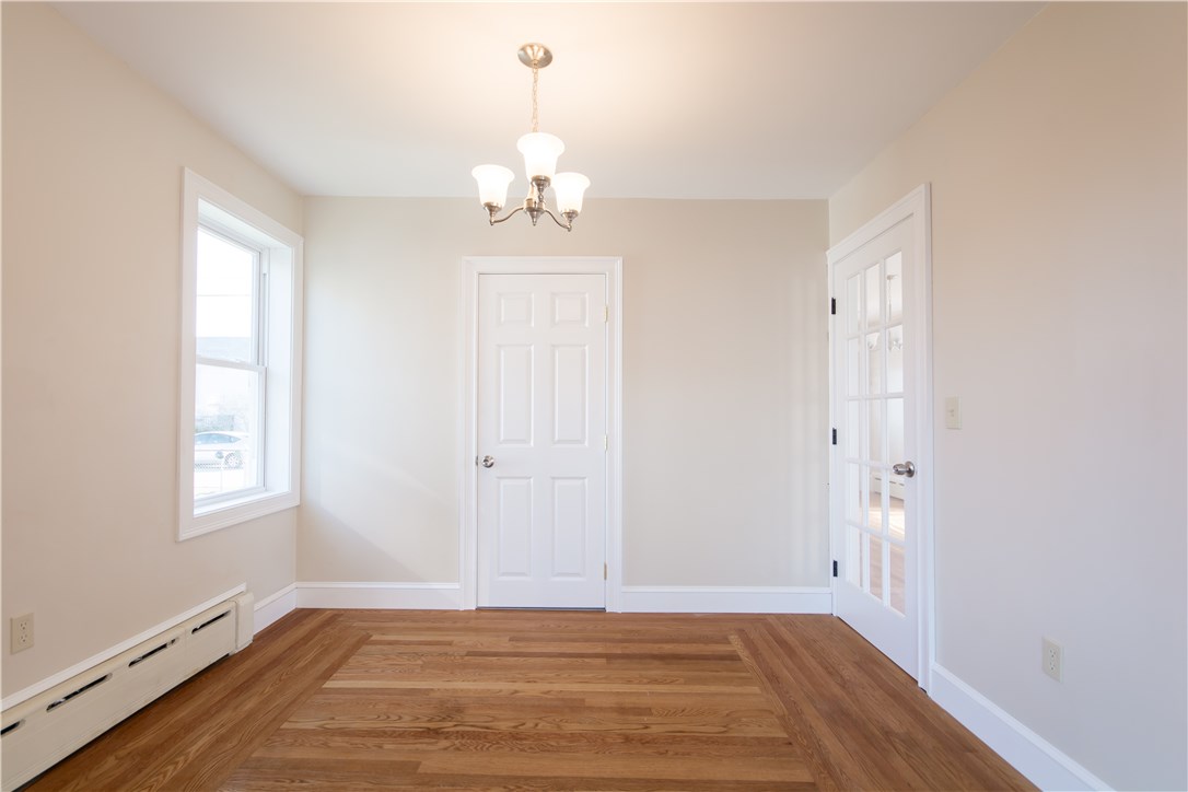 182 Riverside Street Portsmouth, RI 02871 - Photo 14 of 34 Gallery Image 14