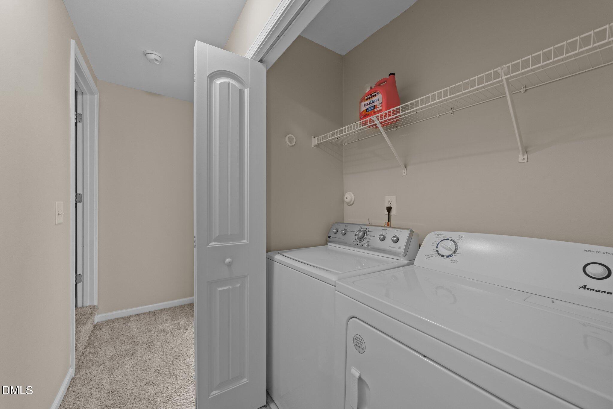 158 Pineland Circle Raleigh, NC 27606 - Photo 16 of 34 a utility room with dryer and washer