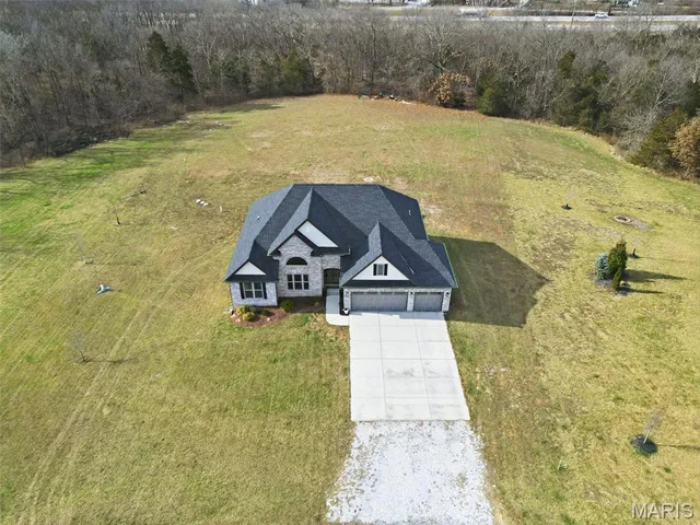 $580,000 | 136 Eagle Frk Drive, Moscow Mills, MO 63362