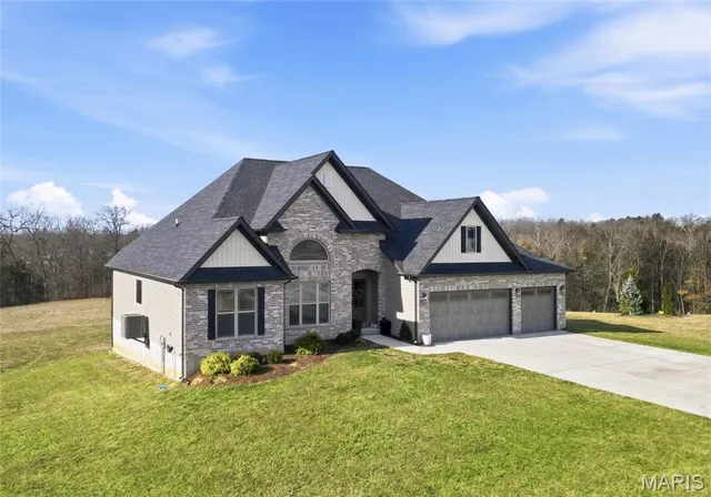 $580,000 | 136 Eagle Frk Drive, Moscow Mills, MO 63362