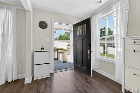 $595,000 | 8002 Townes Way, St. Louis, MO 63117