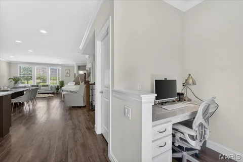 $595,000 | 8002 Townes Way, St. Louis, MO 63117