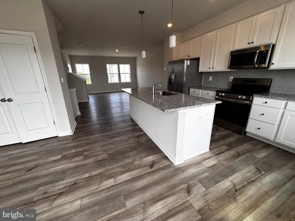 $2,099 | 1258 Red Clover Lane, Ranson, WV 25438