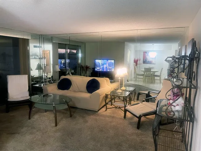 $79,900 | 9301 Lime Bay Boulevard, Unit 204, Tamarac, FL 33321