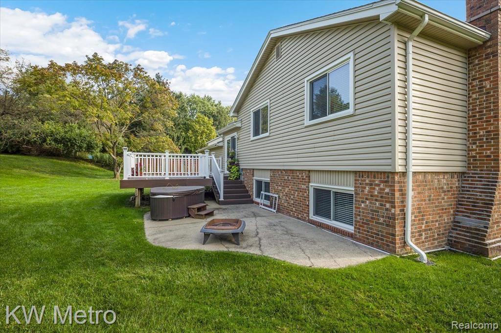 1411 Deerhurst Court Rochester Hills, MI 48307 - Photo 30 of 48
