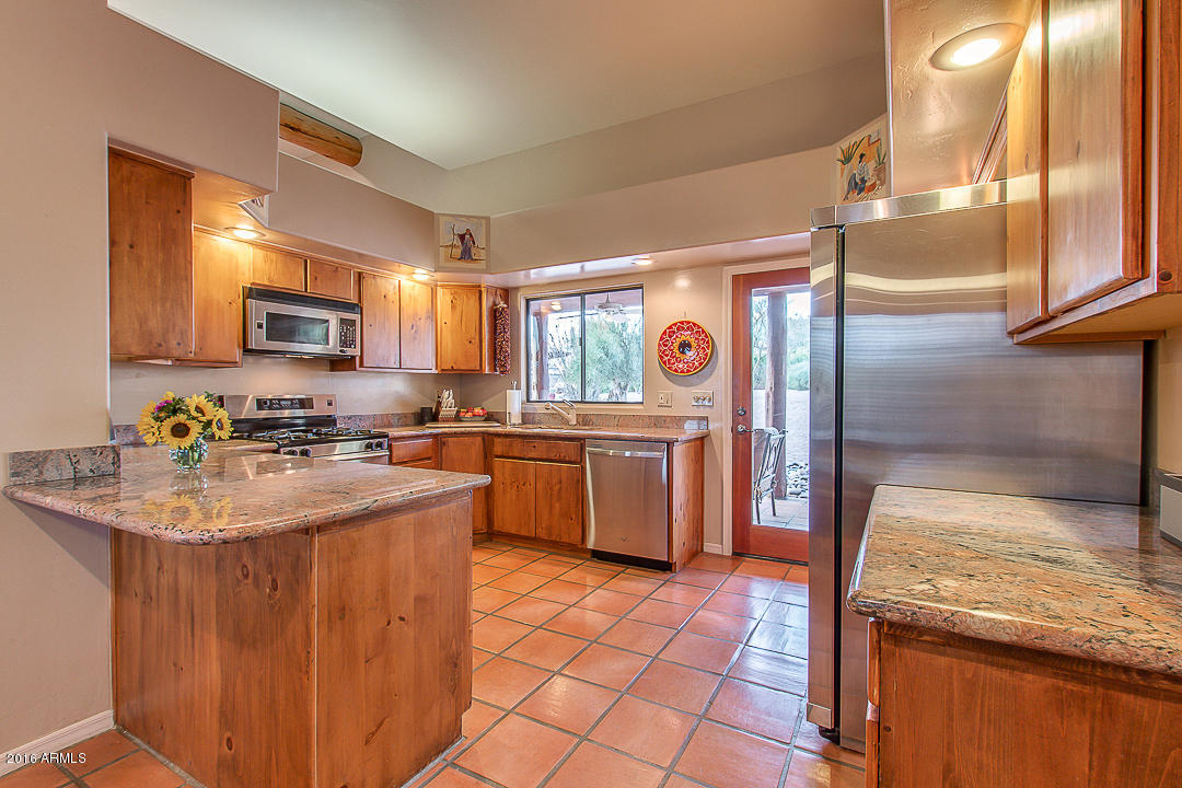9516 East Romping Road Carefree, AZ 85377 - Photo 19 of 40 Romping-26