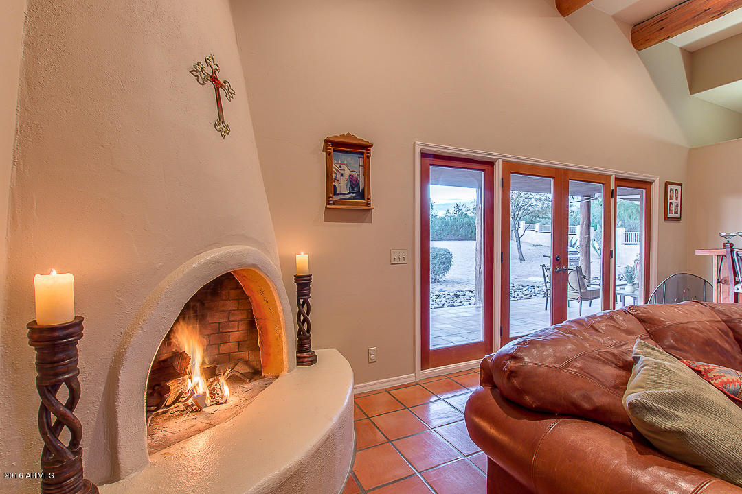 9516 East Romping Road Carefree, AZ 85377 - Photo 9 of 40 Romping-16