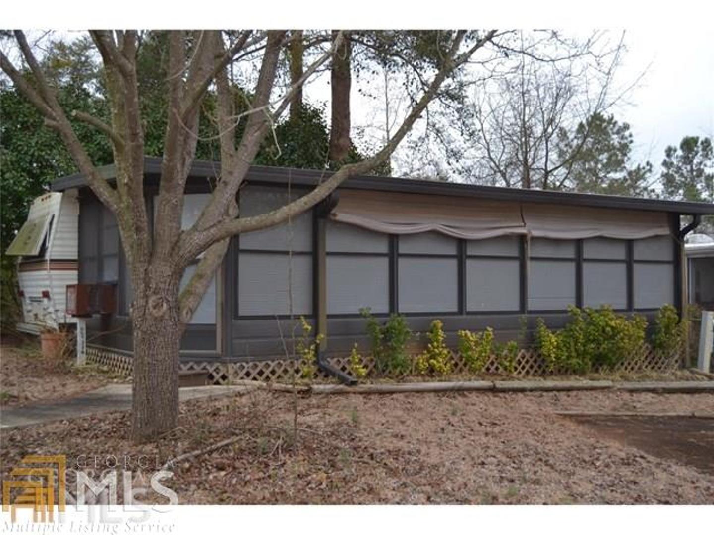 25 View Point, Unit A Hartwell, GA 30643 - Photo 1 of 1 a backyard of a house with lots of green space