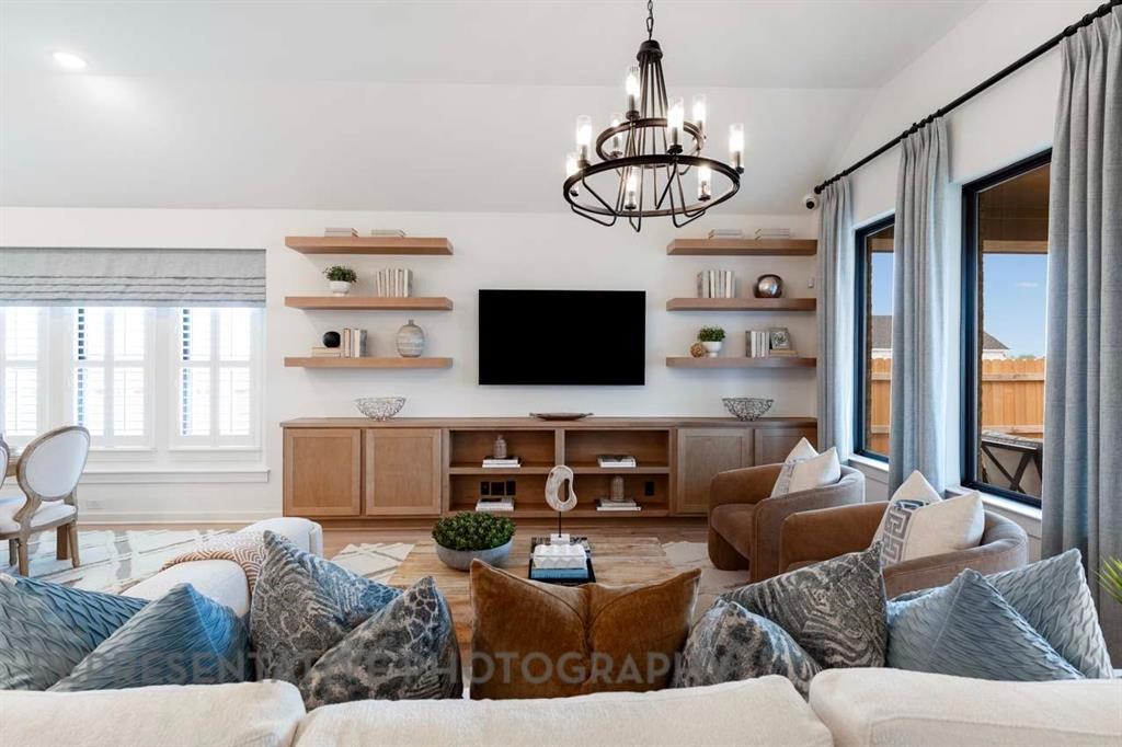 11729 Treehouse Trail Justin, TX 76247 - Photo 15 of 39