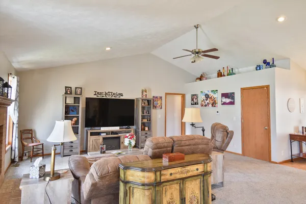 $215,000 | 401 East Vermillion Street, Odell, IL 60460