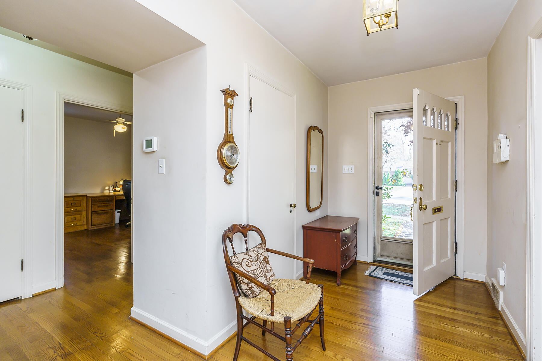 409 Chinoe Road Lexington, KY 40502 - Photo 4 of 39 409chinoe04
