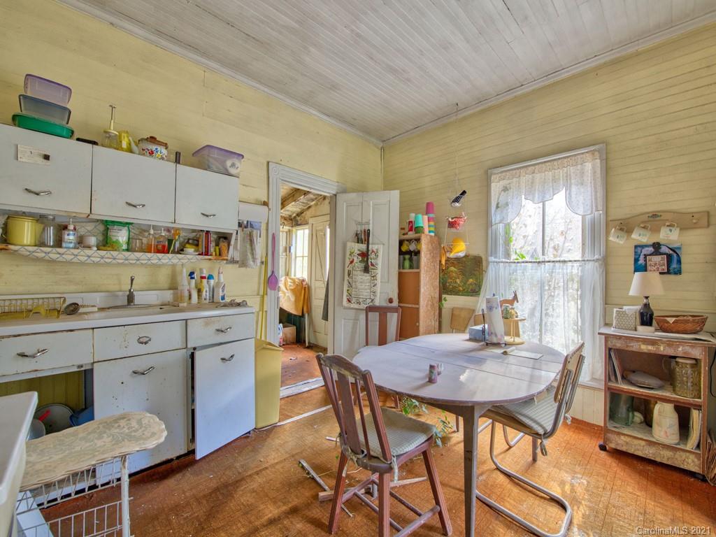 117 Chad Crawford Road Sylva, NC 28779 - Photo 13 of 25 Gallery Image 13