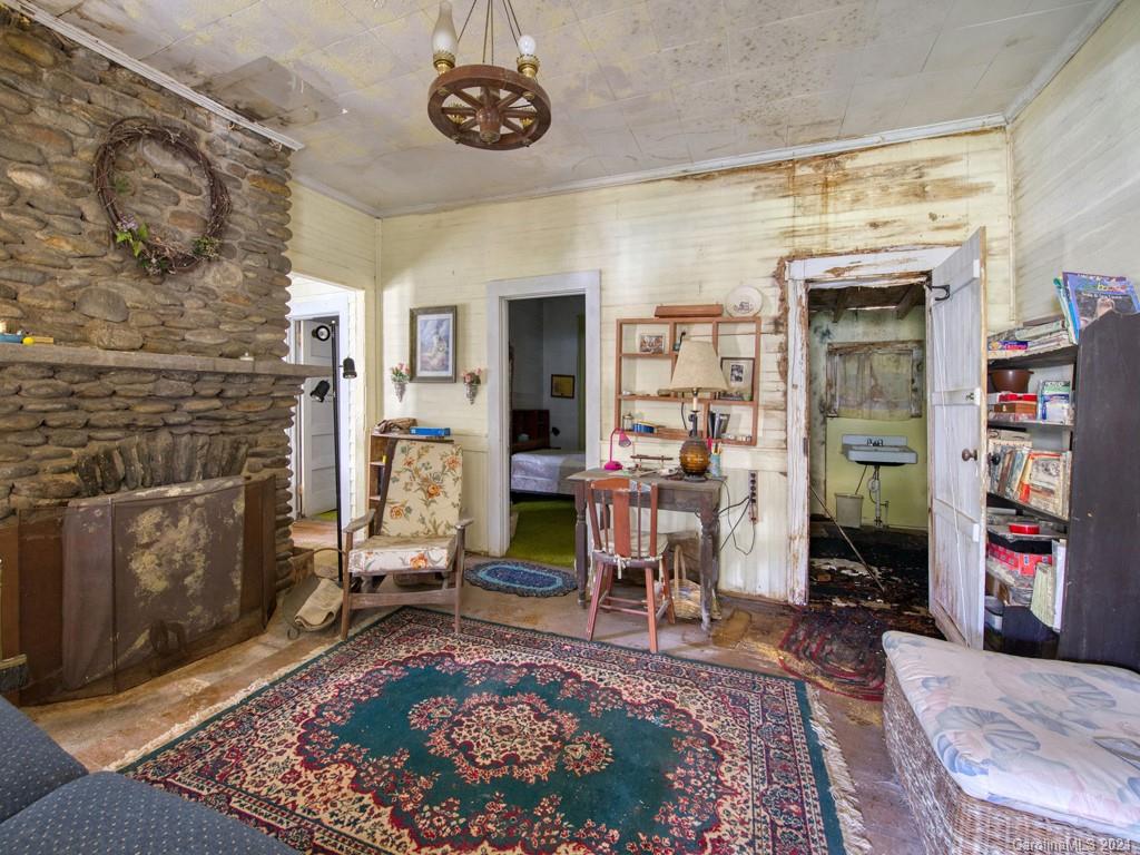 117 Chad Crawford Road Sylva, NC 28779 - Photo 9 of 25 Gallery Image 9