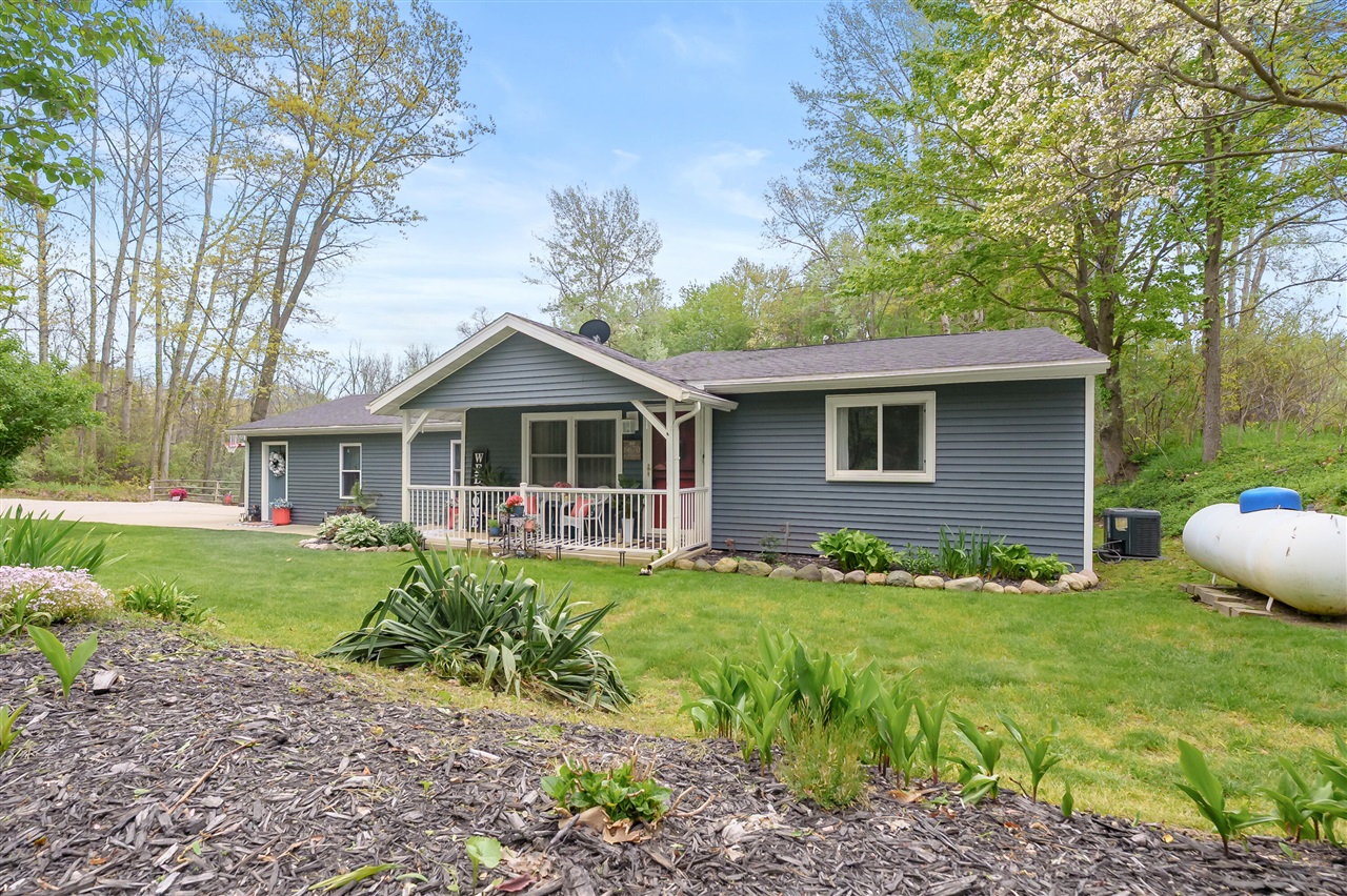 6670 Keyes Road Bellevue, MI 49021 - Photo 36 of 43